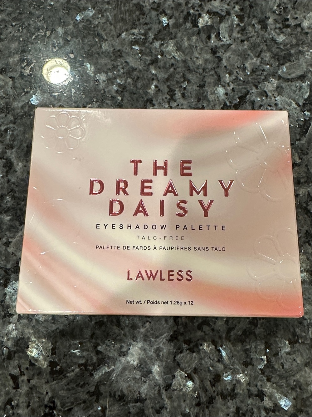 NIB Lawless The Dreamy Daisy Eyeshadow Palette